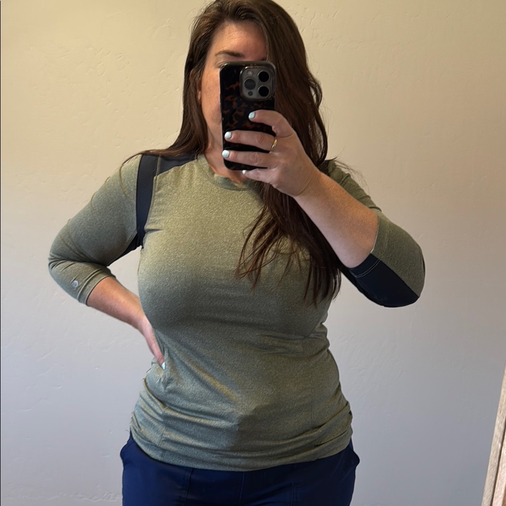 Green Fitted Long Sleeve Tee Activewear or Underscrub